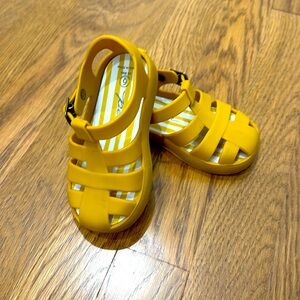 Pehr Sandals - Like New